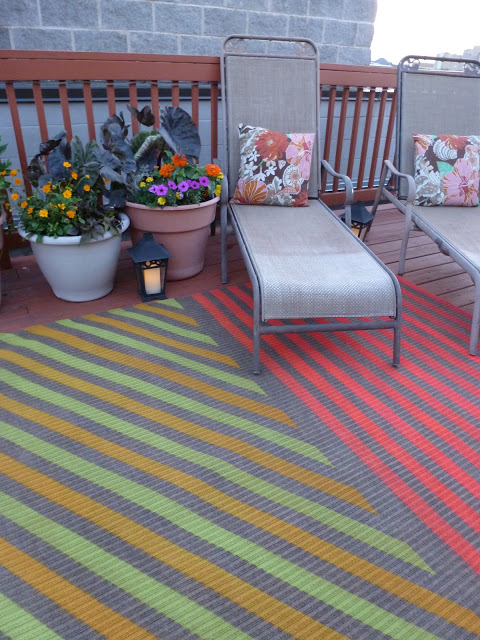 DIY Rug Spray Paint and Tape