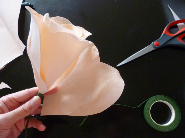 DIY-Crepe-Paper-Rose-Tutorial