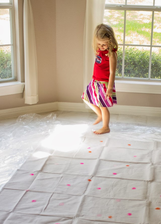 polka-dot-tablecloth