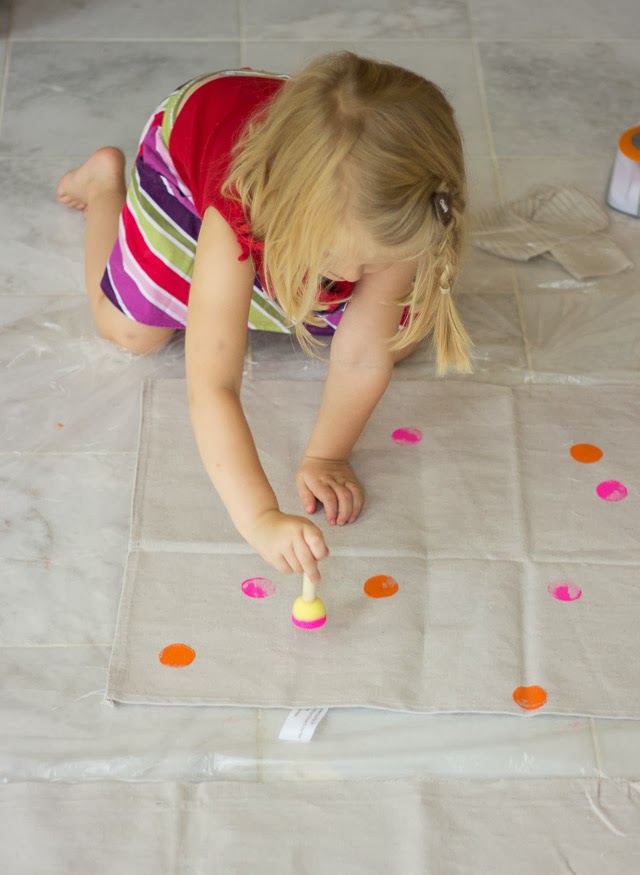 polka-dot-tablecloth