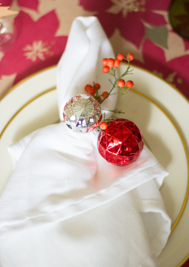 Simple Christmas table ideas #christmastable #christmastableideas