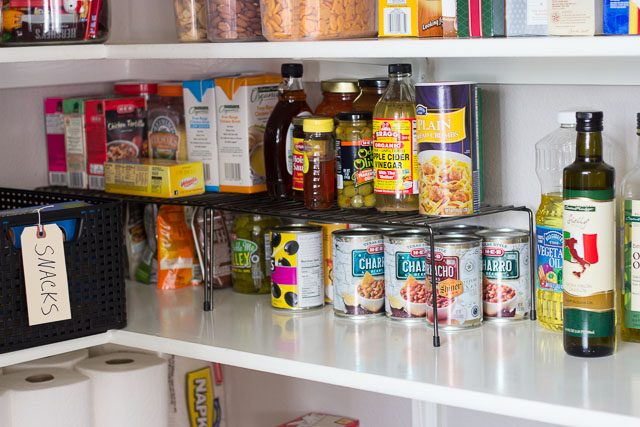 Get your pantry looking fabulous with these 10 simple tips! #pantry #pantryorganization #pantrytips 