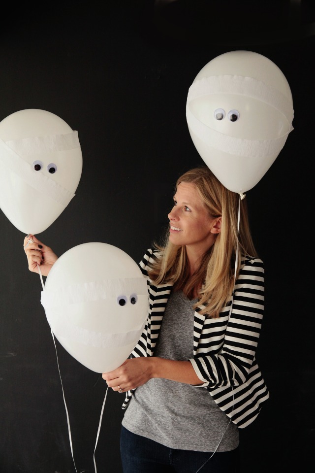 Halloween Mummy Balloons! || Design Improvised blog