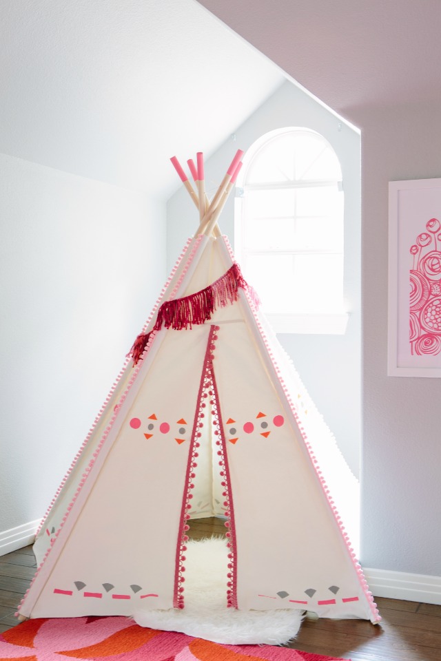 DIY Painted Kids Teepee