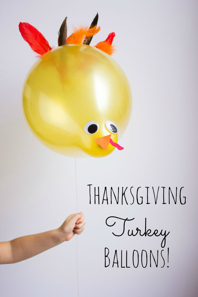 Turkey balloons - the perfect addition for a Thanksgiving kids table! || http://www.designimprovised.com