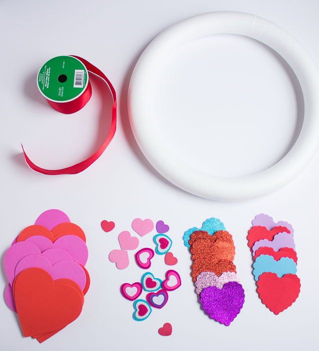 Valentine's Day heart wreath - made for under $15 from inexpensive foam hearts! || http://www.designimprovised.com