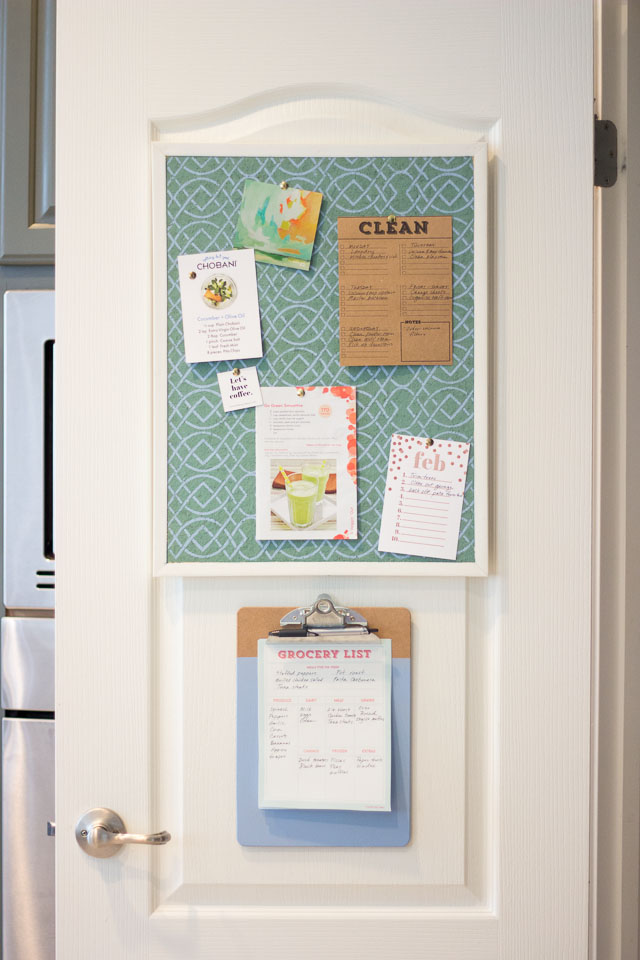 Transform your pantry door into a household command center! || http://www.designimprovised.com