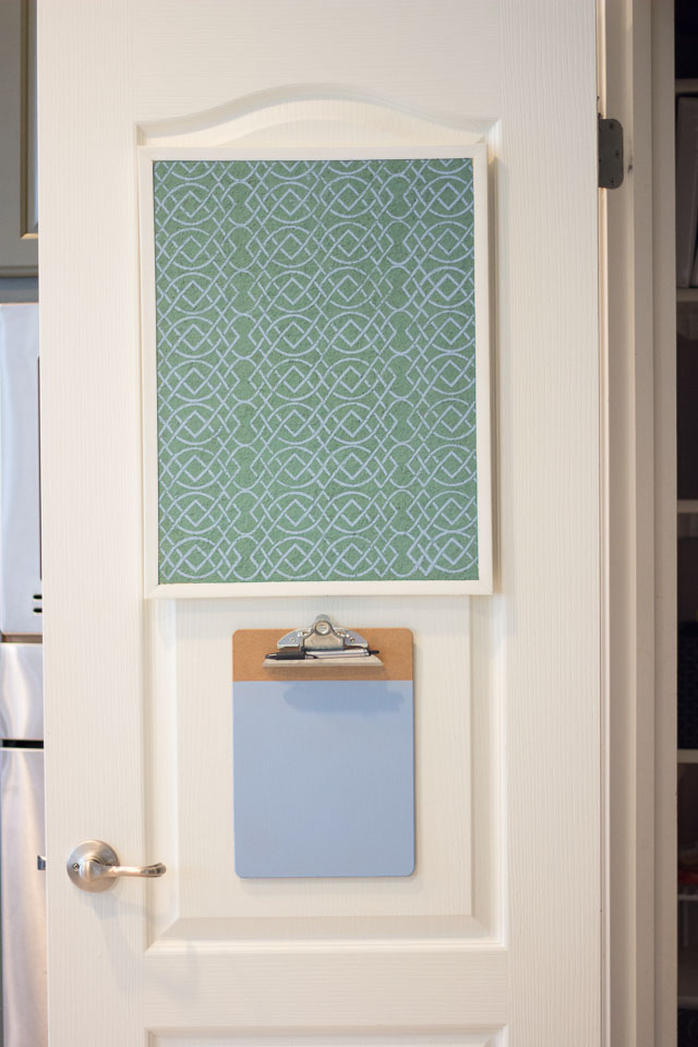 Transform your pantry door into a household command center! || http://www.designimprovised.com