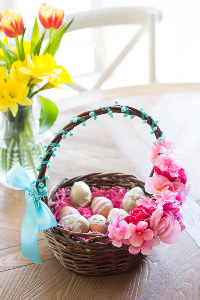 Make these gorgeous DIY floral Easter baskets in under 15 minutes!