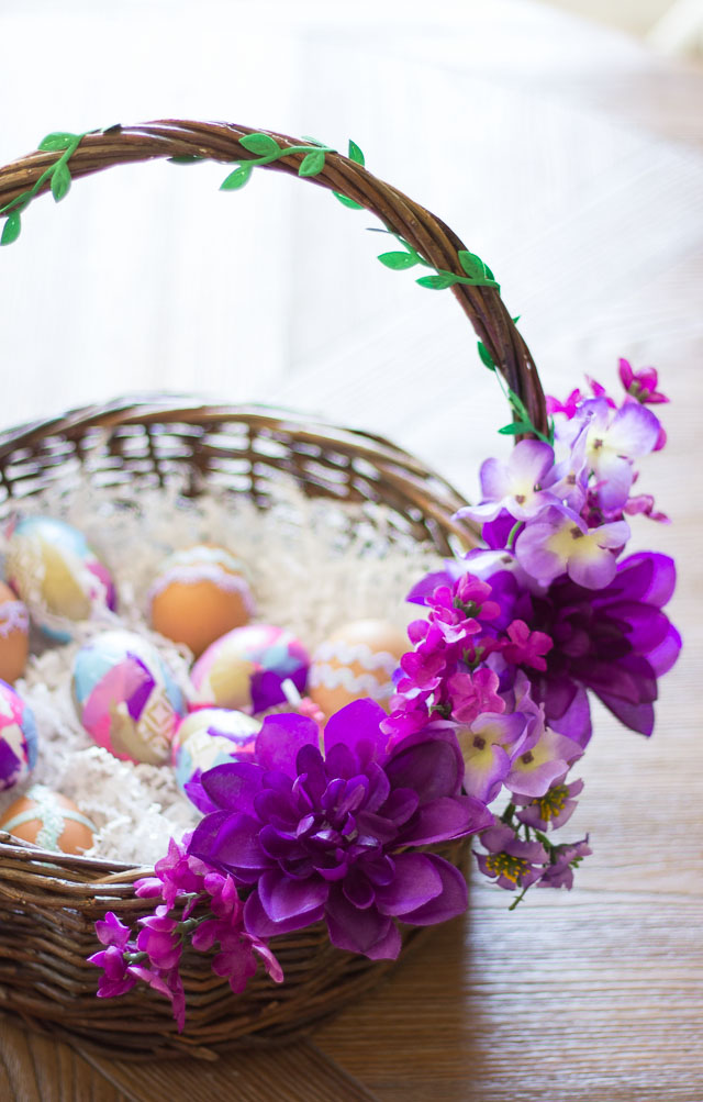 Make these gorgeous Easter baskets from thrifted baskets and dollar store flowers!