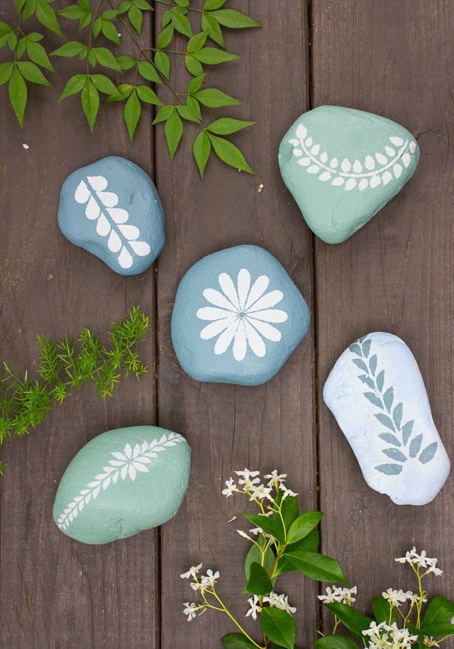 Try These Easy Flower Stencil Art Ideas Now!