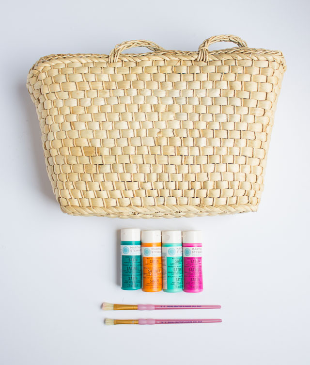 How to Paint a Straw Tote for a Trendy Summer Bag - Average But