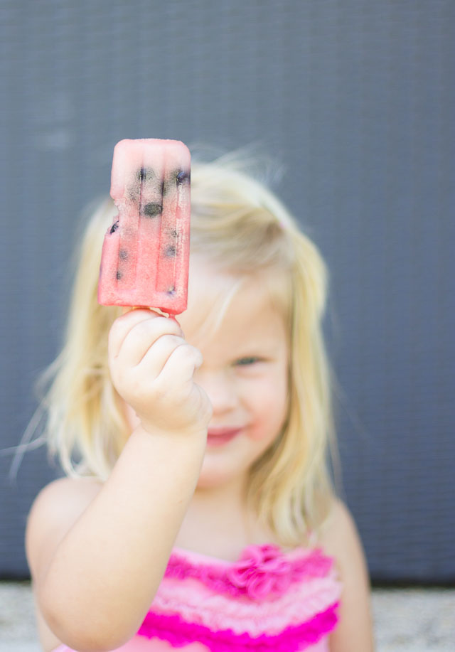 Your kids will love these watermelon blueberry popsicles made with just 4 ingredients! watermelon popsicle recipe