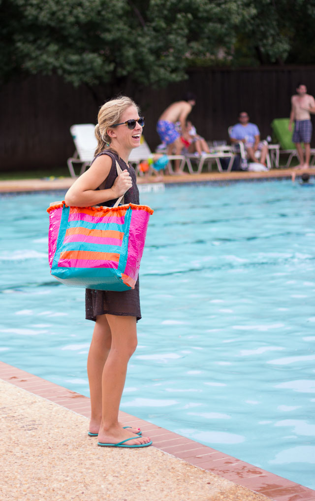 How to make your own pool bag from duct tape!