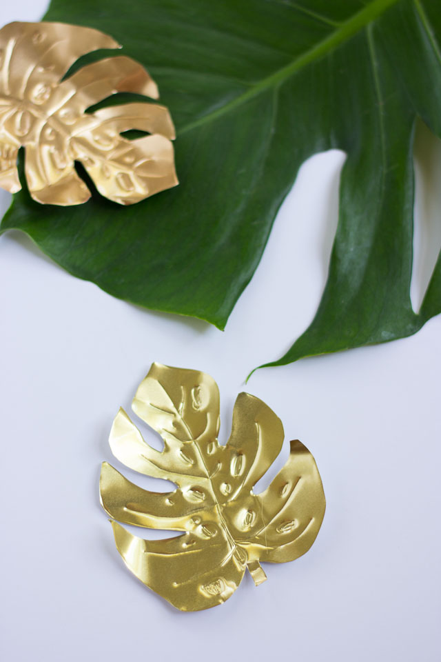 How to make metal tropical leaf magnets