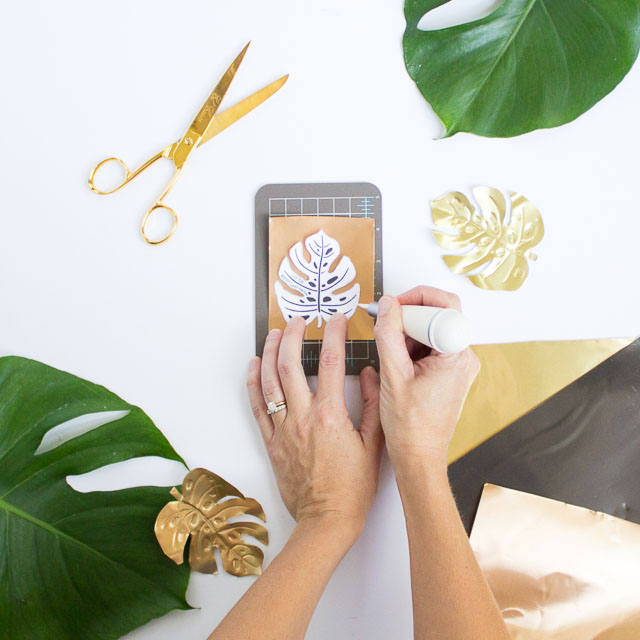 Make these pretty tropical leaf magnets for your fridge!