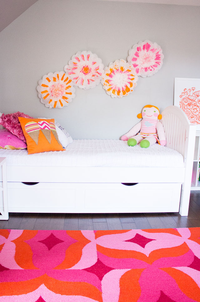 DIY Painted Flower Pom-Poms