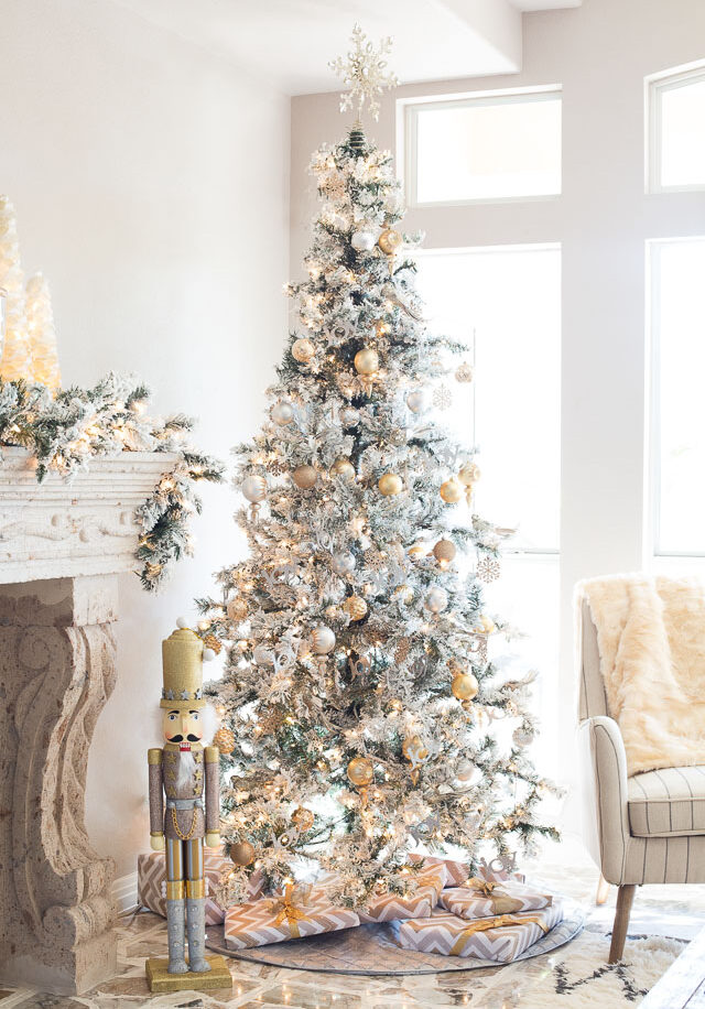 silver and gold christmas mantel