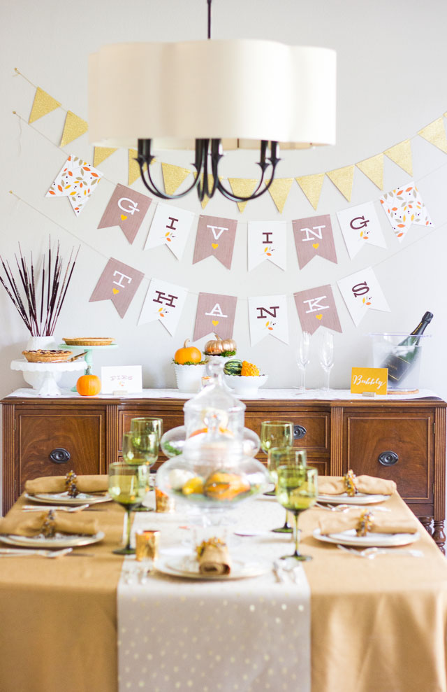 Giving Thanks bunting banner for Thanksgiving dinner