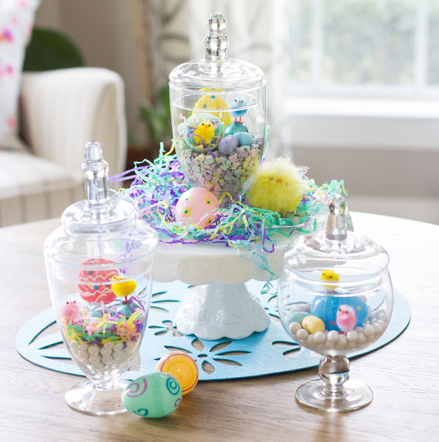 These sweet DIY terrariums would be such a fun Easter craft! 