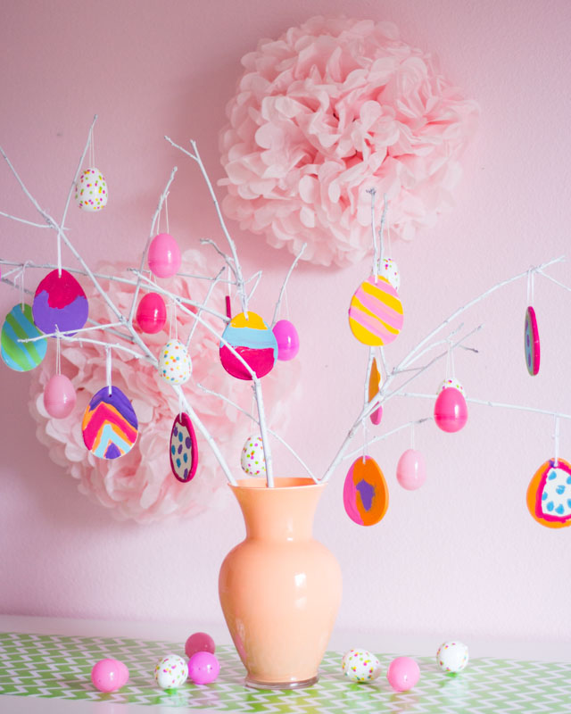 A colorful DIY Easter egg tree craft idea!