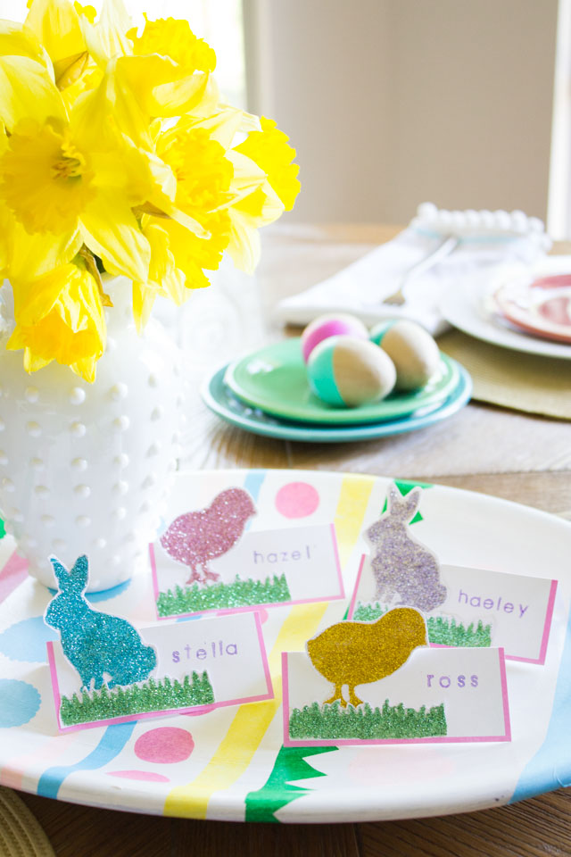 Make pretty glittered place cards for your Easter table!