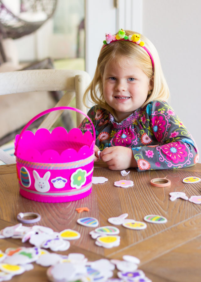 Fun Easter kids craft idea - decorate your own Easter basket!