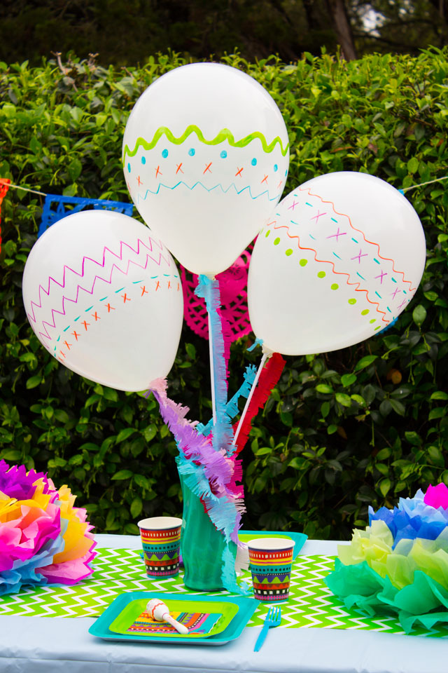 DIY Fiesta Balloons!