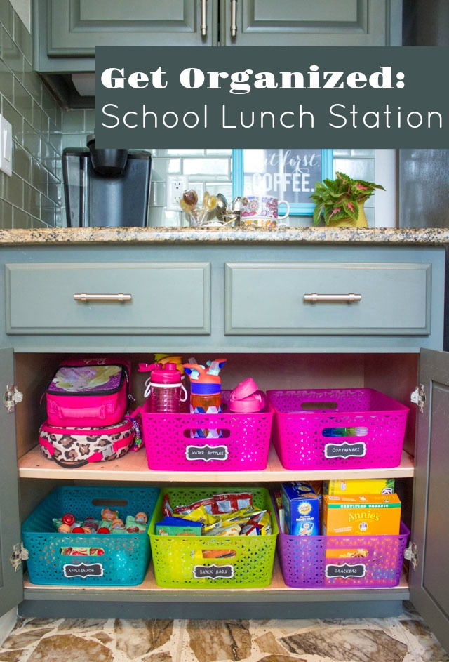 Turn a cabinet into a school lunch station to empower kids to make their own! #schoollunch #schoollunchideas #kidslunchideas Turn a cabinet into a school lunch station to empower kids to make their own! #schoollunch #schoollunchideas #kidslunchideas