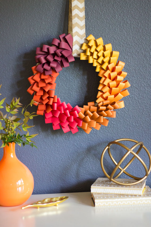 Make this beautiful ombre wreath out of paper strips - so easy!