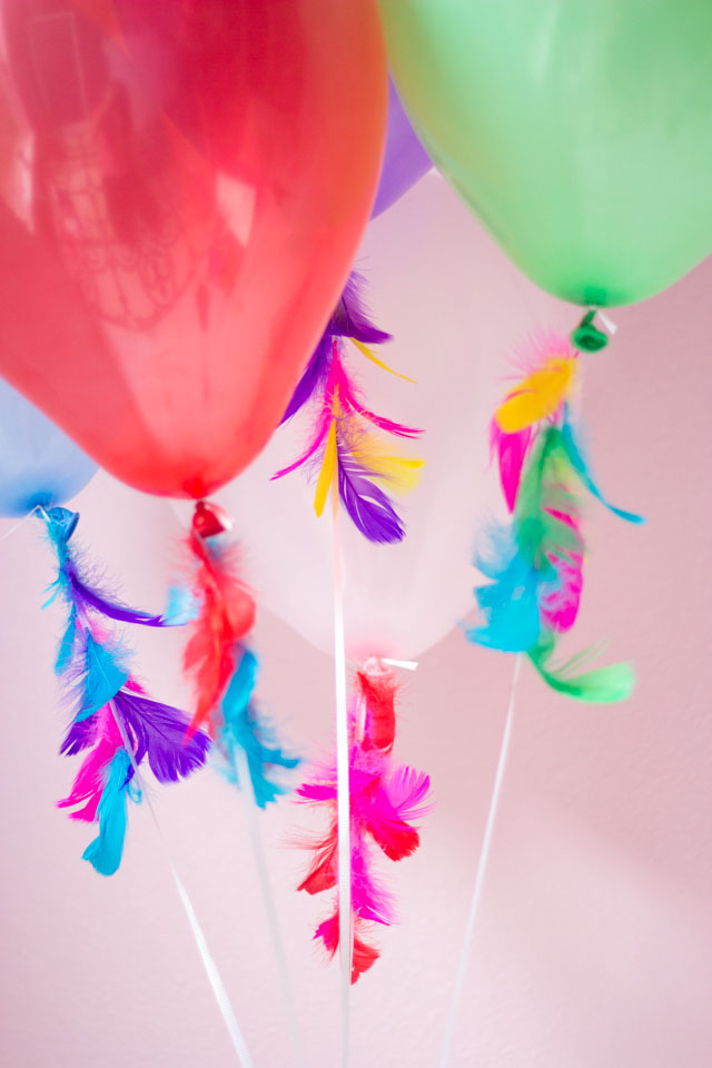 How to Decorate Balloons with Feathers - Design Improvised