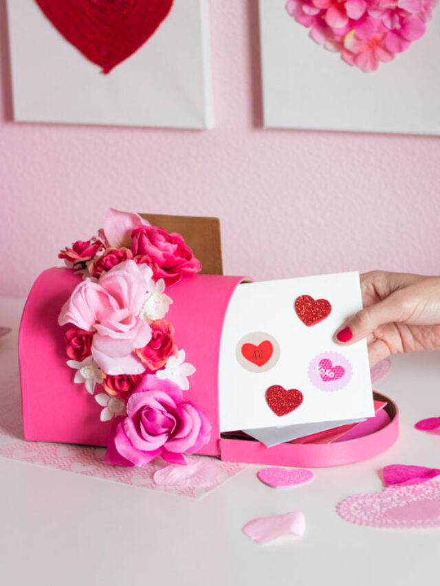 The Cutest DIY Valentine Boxes!