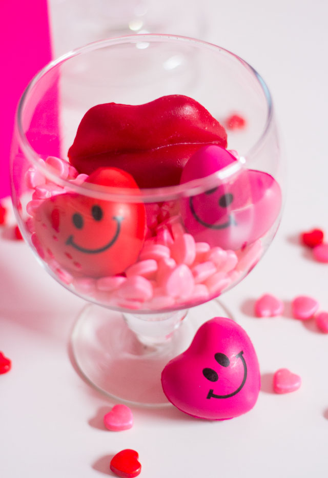 Love these Valentine's Day candy filled jars!