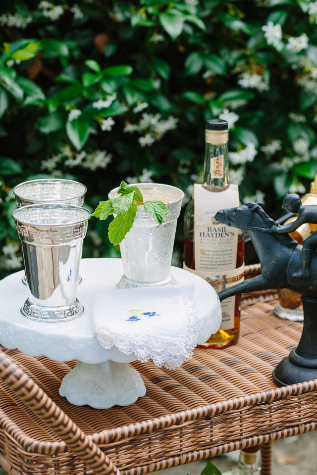 Host your own Kentucky Derby viewing party with these simple entertaining and decor ideas!