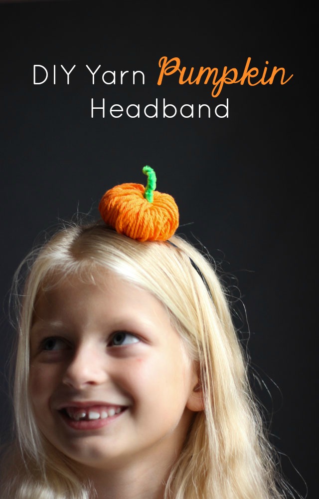 Make this cute Halloween pumpkin headband in 5 minutes with yarn!