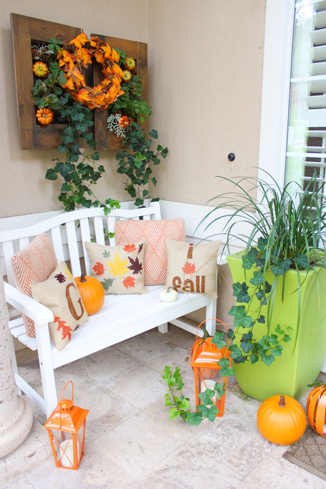 Check out these simple and festive fall front porch ideas!