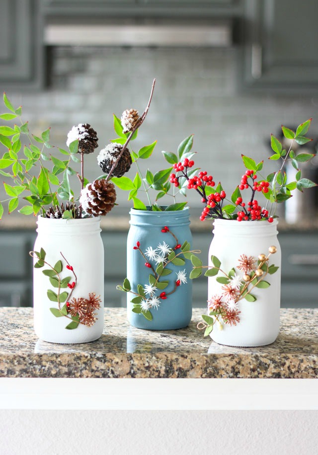 Christmas Floral Ball Jar Craft Idea 