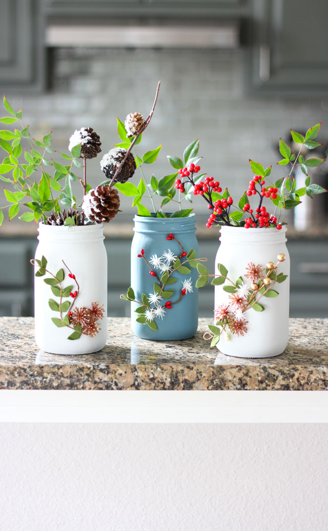 Such a pretty mason jar craft idea - winter floral vases! Such a pretty mason jar craft idea - winter floral vases!