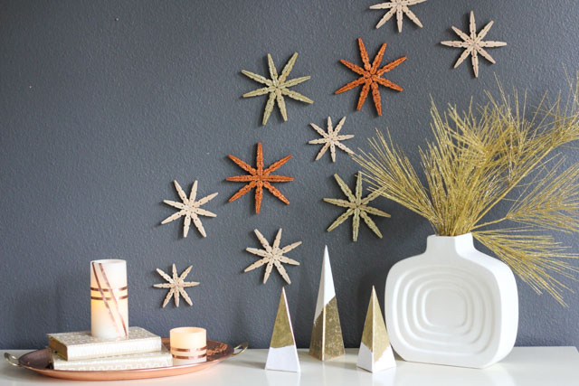 How to make snowflakes from clothespins - so pretty!