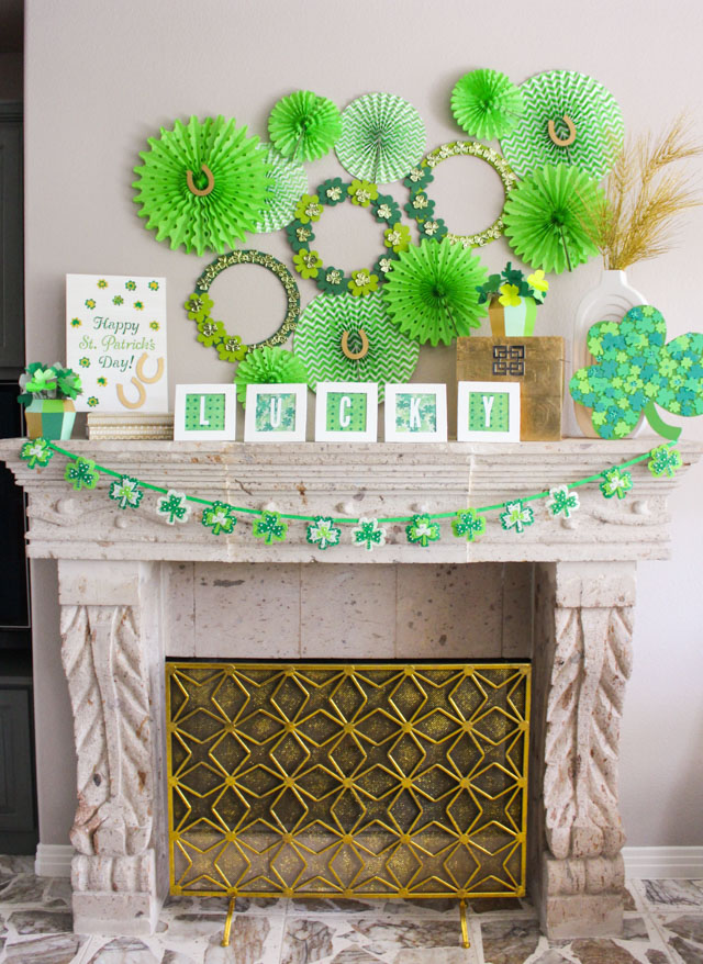 Love this St. Patrick's Day mantel decor! #stpatricksday #stpatrick #shamrock #lucky