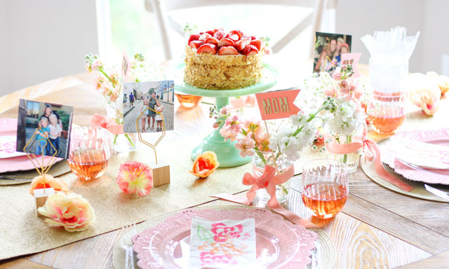 Create an elegant Mother's Day brunch with these simple ideas using Chinet Cut Crystal! #spon #mothersdayideas #brunchideas #mothersdaybrunch #springparty