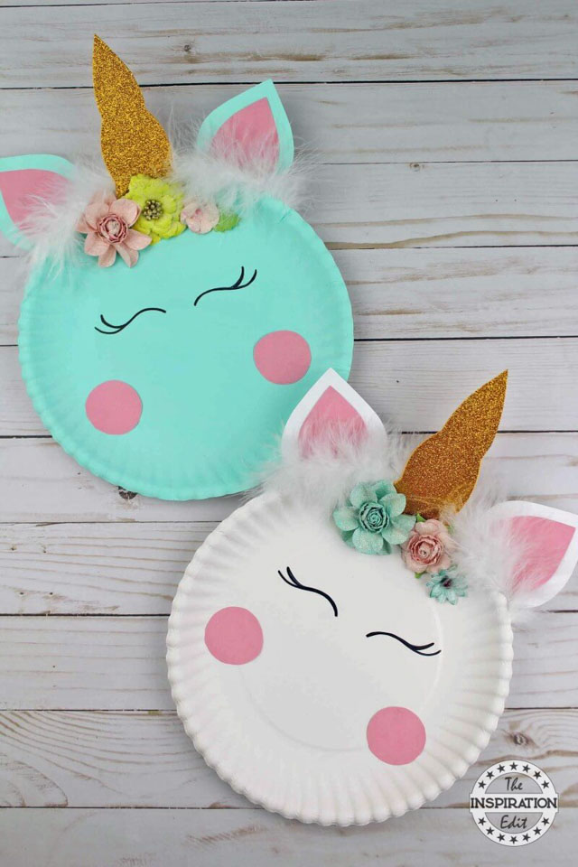 Check out 13 of the sweetest unicorn craft ideas you'll find. So much cuteness! #unicorncraft #unicorncrafts #unicornparty #unicorndecor