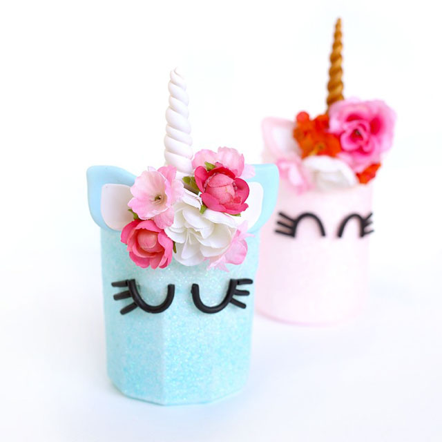 Check out 13 of the sweetest unicorn craft ideas you'll find. So much cuteness! #unicorncraft #unicorncrafts #unicornparty #unicorndecor