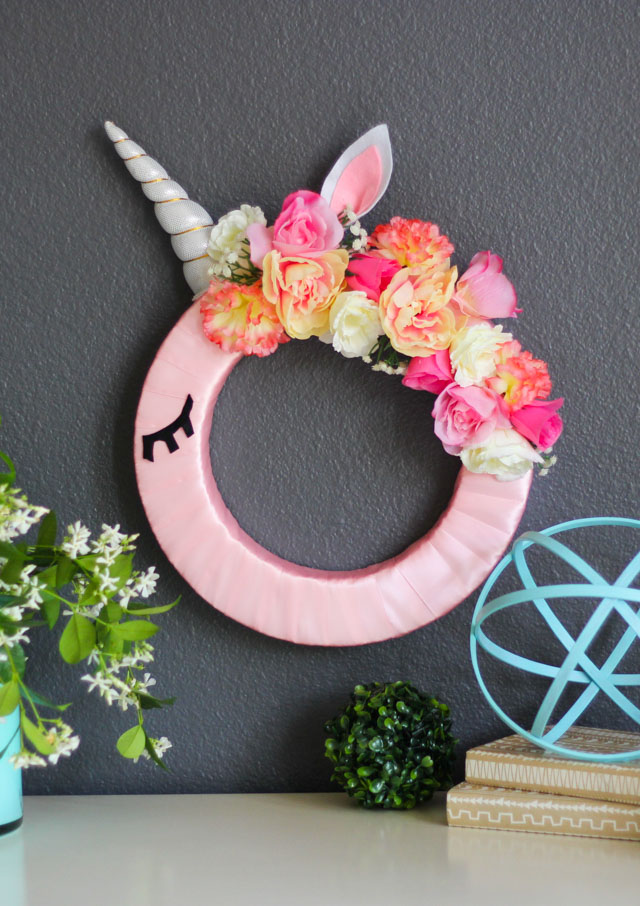 How to make a unicorn wreath #unicornwreath #unicorndecor