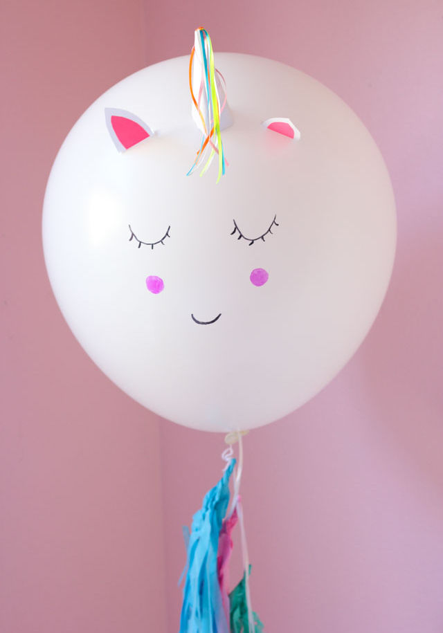 Commotie Naar boven Op de kop van Unicorn Week! DIY Unicorn Balloons - Design Improvised