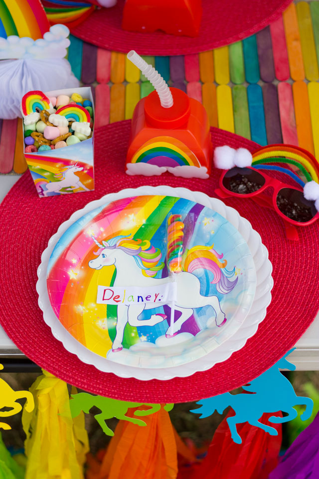 Lots of simple ideas for a rainbow unicorn birthday pool party! #unicornparty #rainbowparty #unicornbirthday