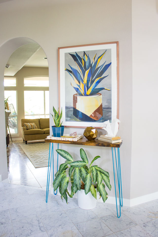 Foyer decor makeover with Minted art #minted #mintedart #foyerideas