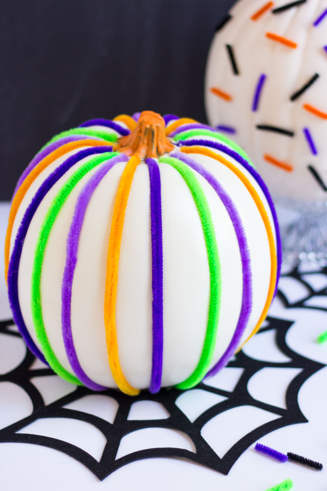 Pipe Cleaner Pumpkin 