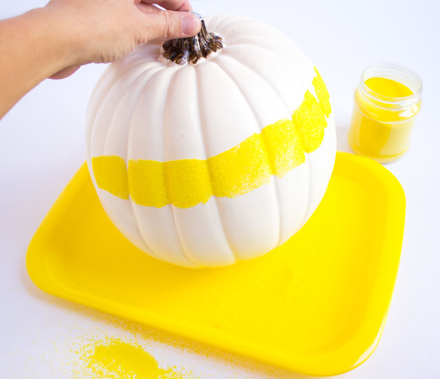 Pumpkin Week: Sand Art Pumpkins - Design Improvised