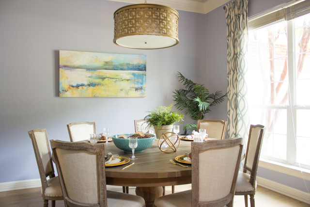 Serene blue and gold modern dining room makeover #diningroom #moderndiningroom #bluediningroom #diningroommakeover